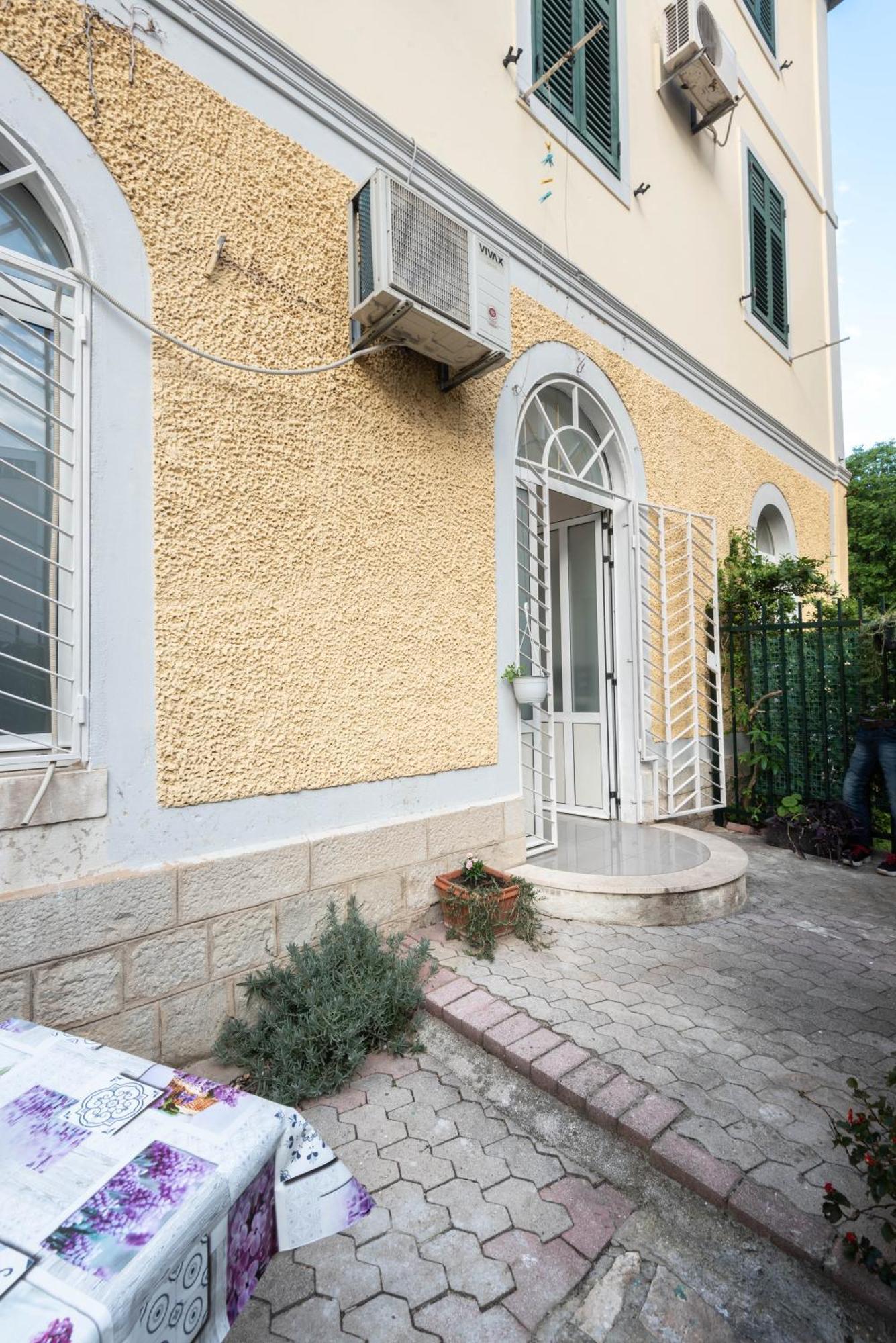 Apartman Dobri スプリト エクステリア 写真